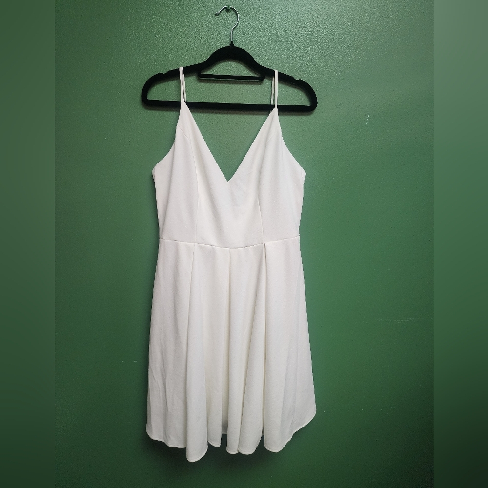 White Spaghetti Strap V-Neck Dress - Size 10